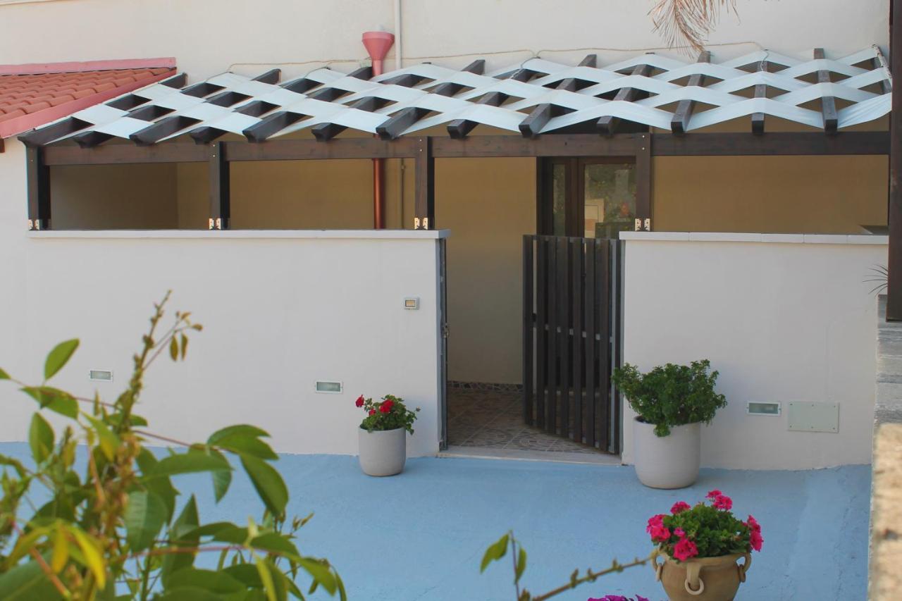 Casa Vacanze Natali-Stella Porto Cesareo Buitenkant foto