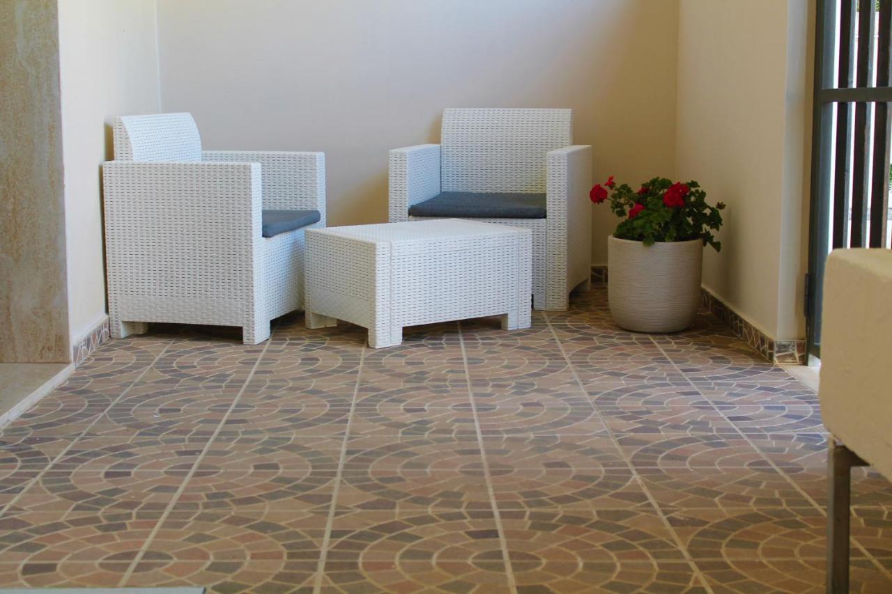 Casa Vacanze Natali-Stella Porto Cesareo Buitenkant foto
